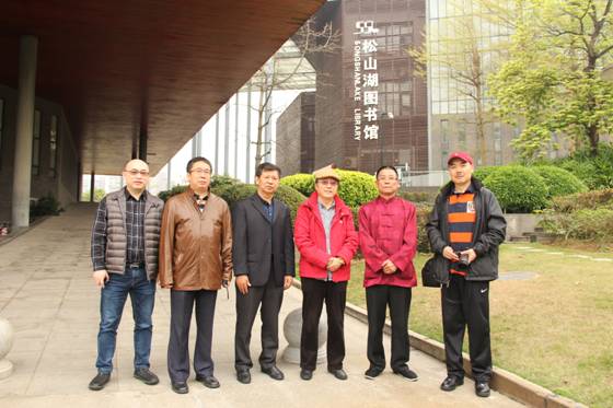 2015年3月14日上午，“相约香江”十年成果工作总结会议在东莞开明美术馆举行。
